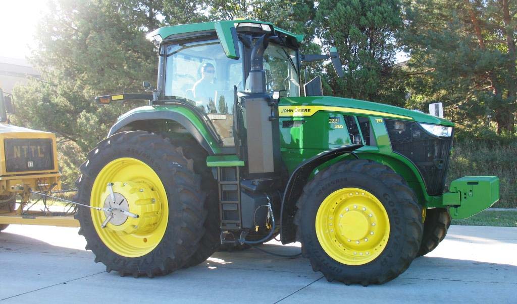 John Deere 7R 330