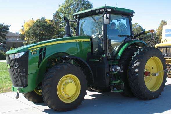 John Deere 8245R