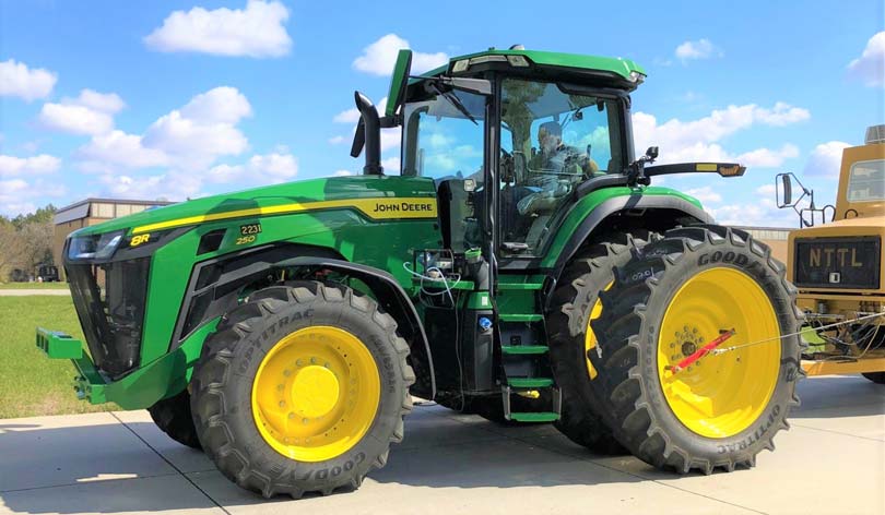 John Deere 8R 250