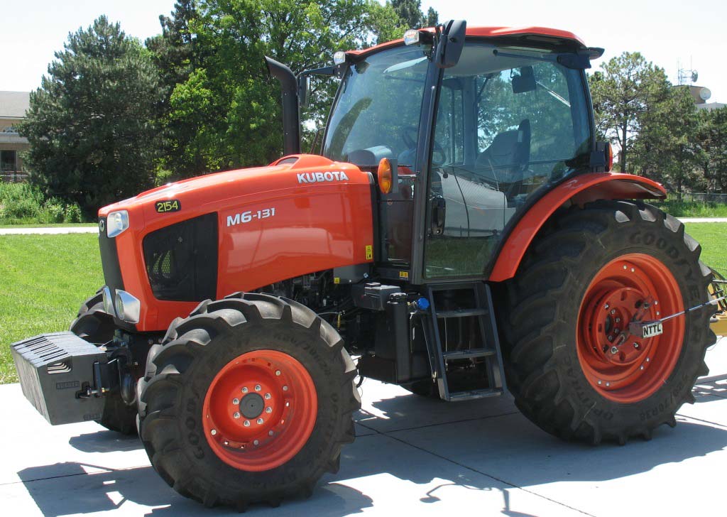 Kubota M6-131